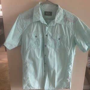 Buckle brand men’s summer button down. I have a large and extra large